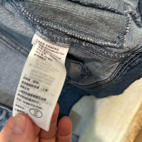 Hollister Jean jacket distressed EUC size Small - Picture 8 of 12